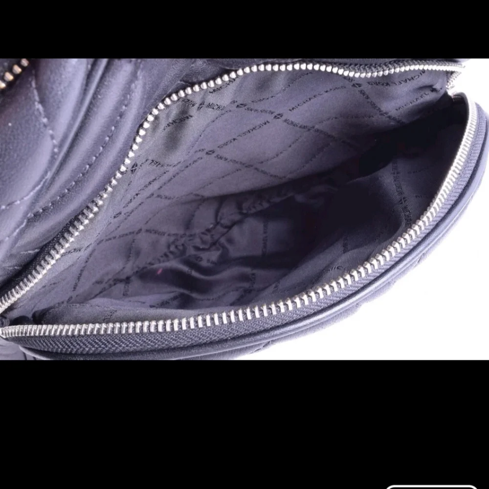 Michael Kors Abbey Medium Backpack Leather Quilted Black - Picture 10 of 10